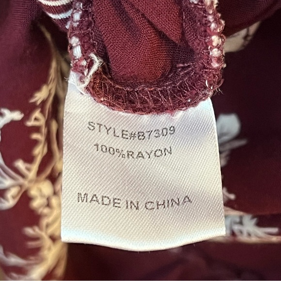 JODIFL Burgundy Floral Blouse - Picture 7 of 9